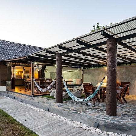 Phatcharee Resort Баан Тай Экстерьер фото