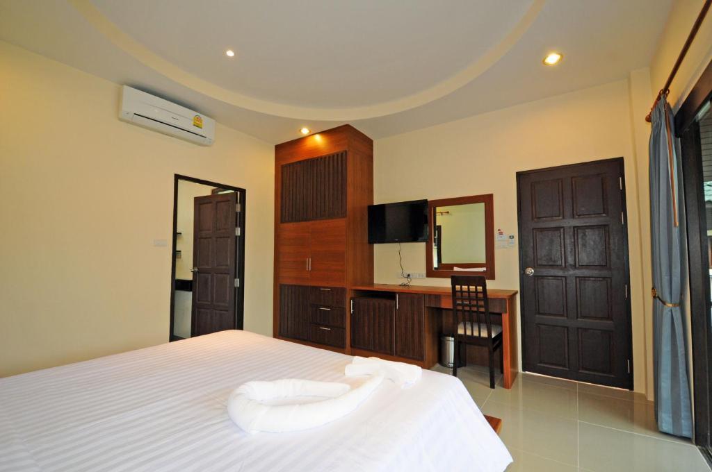 Phatcharee Resort Баан Тай Номер фото