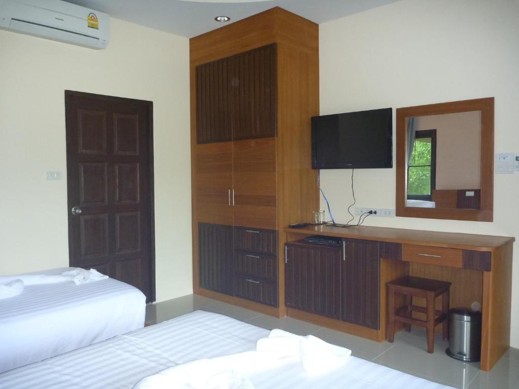 Phatcharee Resort Баан Тай Номер фото