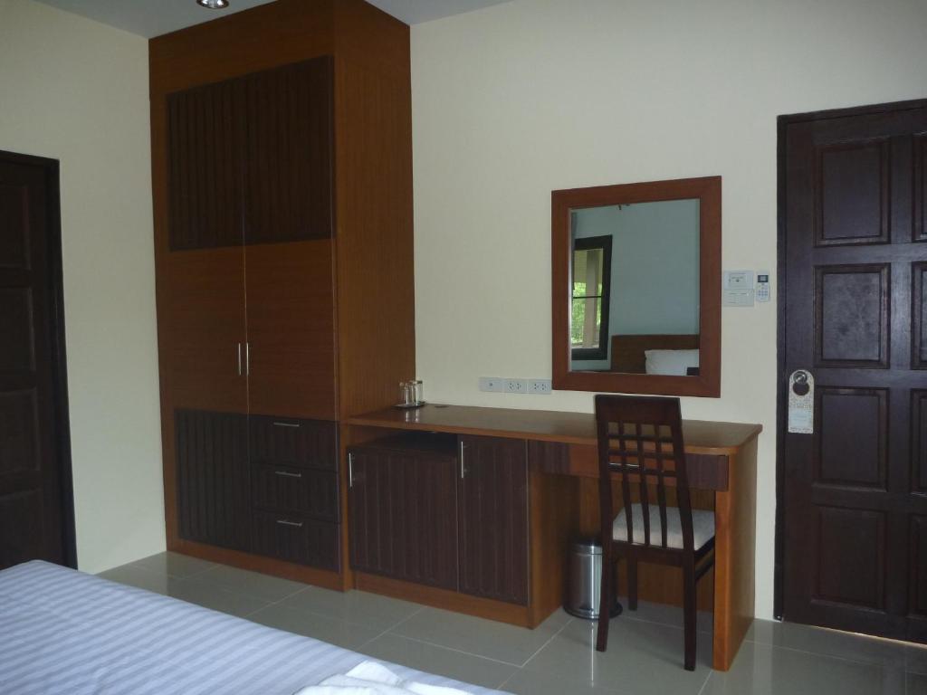 Phatcharee Resort Баан Тай Номер фото