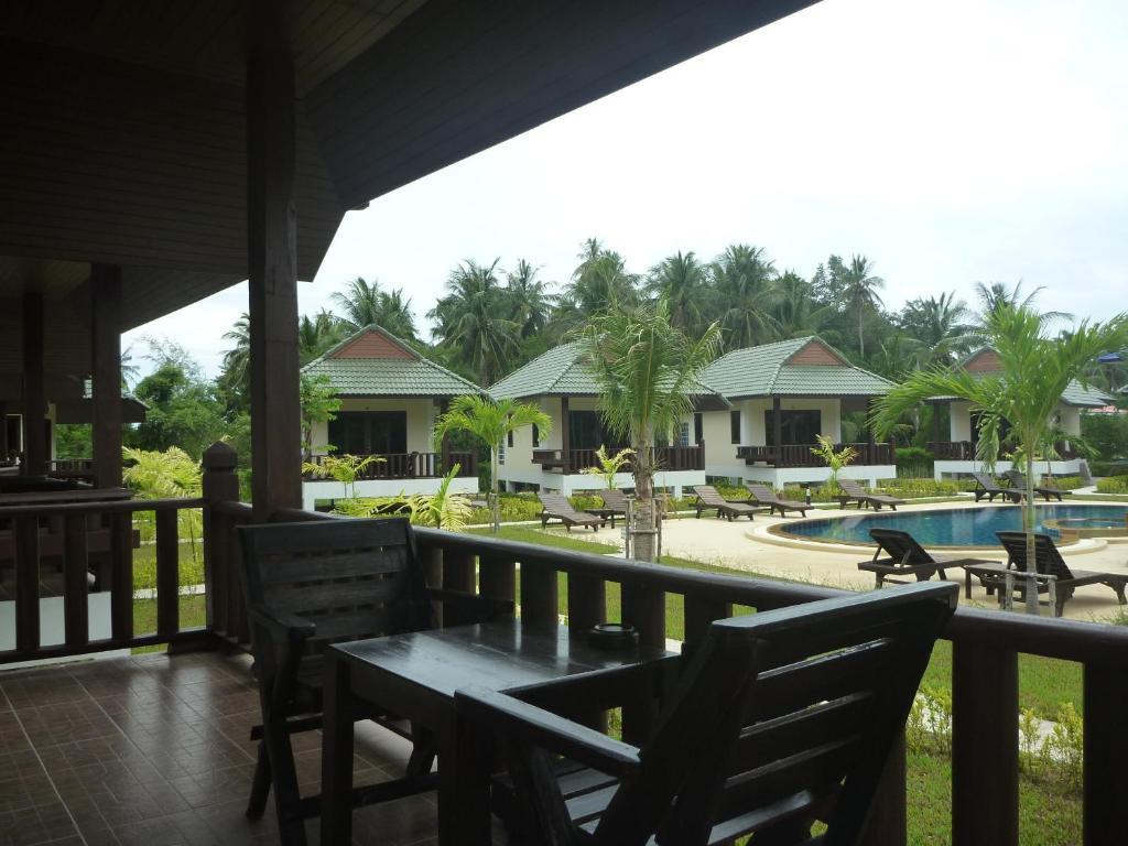Phatcharee Resort Баан Тай Номер фото