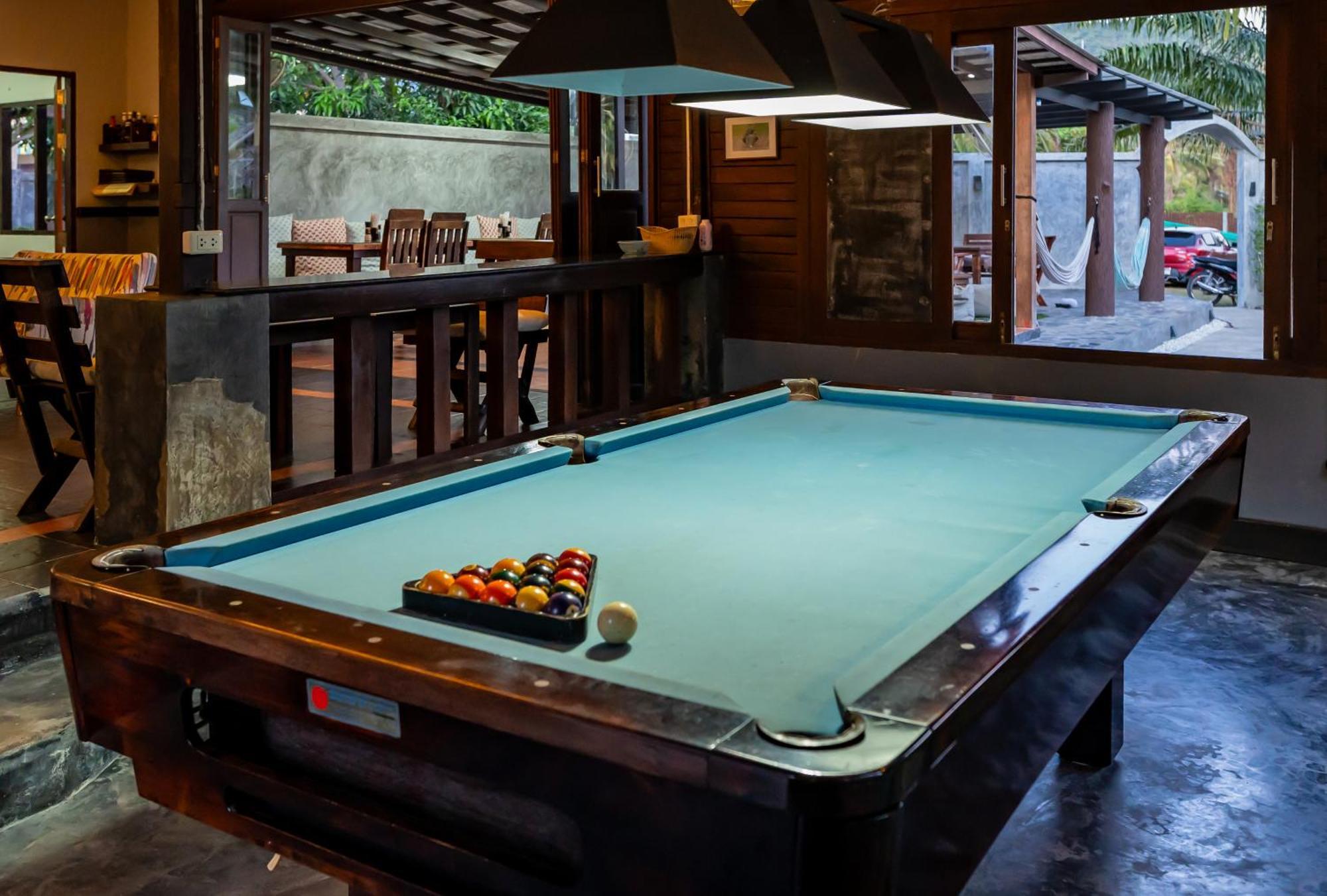 Phatcharee Resort Баан Тай Экстерьер фото