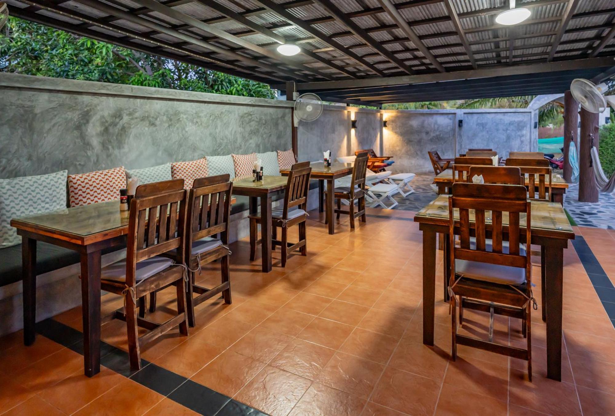 Phatcharee Resort Баан Тай Экстерьер фото