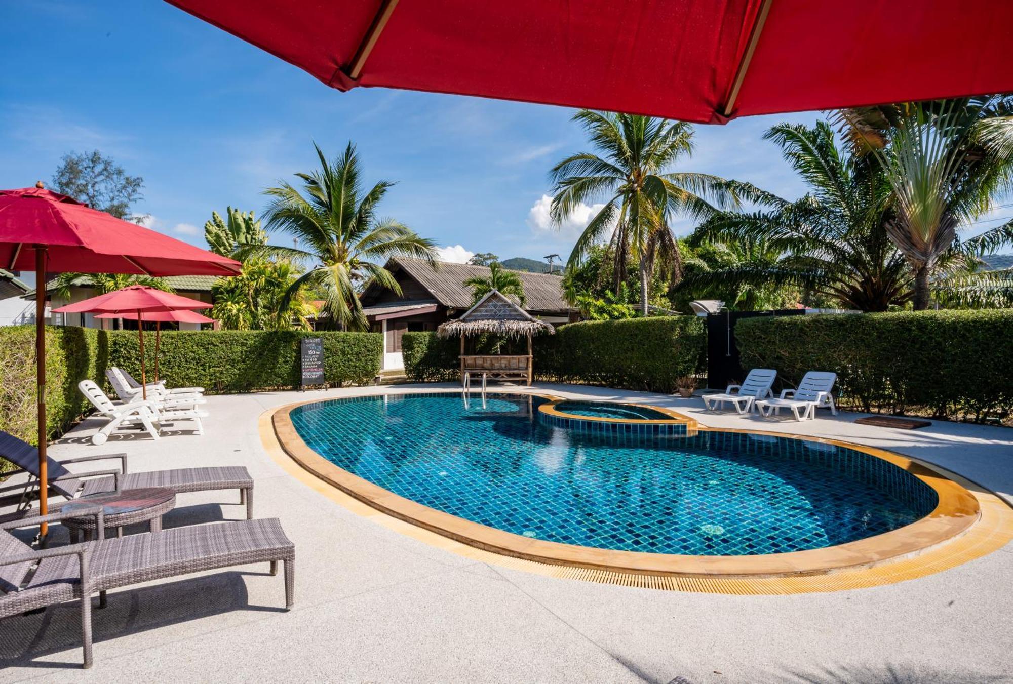 Phatcharee Resort Баан Тай Экстерьер фото